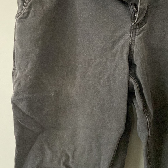 Dark grey carhartt 32x30 relaxed fit pants - Picture 5 of 6